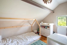 MAISON INDIVIDUELLE AVEC JARDIN CLOS ET GARAGE