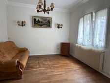 MAISON D'HABITATION + SECONDE BATISSE À RENOVER