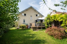 MAISON INDIVIDUELLE AVEC JARDIN CLOS ET GARAGE