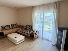 PAVILLON DE PLAIN PIED AVEC GARAGE ET JARDIN