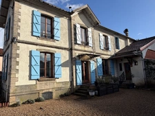 MAISON DE CARACTERE EN CENTRE VILLE