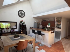 LOFT CONTEMPORAIN,  160m2, 4 CHAMBRES - TERRASSE, JARDIN AVEC PISCINE ET GARAGE