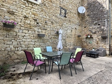 MAISON EN PIERRE 4 CHAMBRES AVEC GRANGE ET PARC ARBORÉ BORDÉ PAR UNE RIVIÈRE