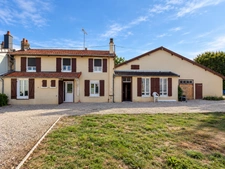 MAISON AVEC JARDIN ET DÉPENDANCES PROCHE DU LAC