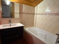 BEAU PAVILLON INDIVIDUEL SUR SOUS-SOL COMPLET - 5 CHAMBRES + 1 BUREAU