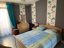 APPARTEMENT 3 CHAMBRES, GARAGE, STATIONNEMENT PRIVATIF ET CAVE