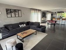 VILLA SUR PARC ARBORÉ AVEC PISCINE