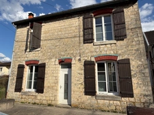MAISON INDIVIDUELLE EN PIERRE PROCHE CENTRE VILLE