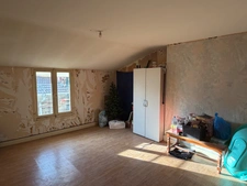 MAISON DE VILLAGE AVEC DÉPENDANCES - GRAND POTENTIEL