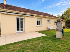 PAVILLON INDIVIDUEL DE PLAIN PIED AVEC PISCINE