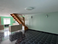 ENSEMBLE DE DEUX MAISONS DE VILLAGE RENOVÉES AVEC GARAGE ET JARDIN