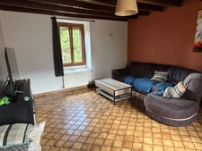 MAISON EN PIERRE 4 CHAMBRES AVEC GRANGE ET PARC ARBORÉ BORDÉ PAR UNE RIVIÈRE
