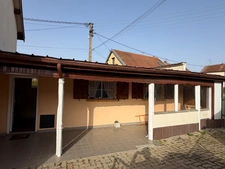 MAISON 4 CHAMBRES AVEC GARAGE ET JARDINET