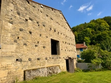GRANGE ET TERRAIN, BEAU POTENTIEL