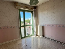 BEL APPARTEMENT 2 CHAMBRES, BALCON, CAVE ET GARAGE
