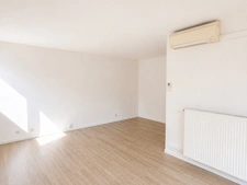 APPARTEMENT CLIMATISÉ AVEC TERRASSE - CENTRE VILLE