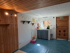 PAVILLON SUR SOUS-SOL, 3 CHAMBRES, BUREAU ET JARDIN CLOS