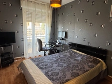 APPARTEMENT 3 CHAMBRES, GARAGE, STATIONNEMENT PRIVATIF ET CAVE
