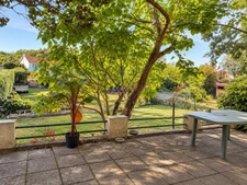 MAISON INDIVIDUELLE, 3 CHAMBRES, SOUS-SOL COMPLET ET JARDIN CLOS