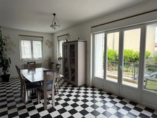 GRANDE MAISON DE FAMILLE AVEC JARDIN ET GRANGE