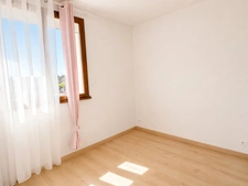 MAISON 3 CHAMBRES AVEC GARAGE ET JARDIN