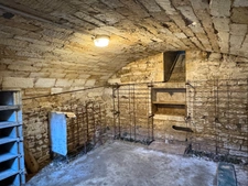 MAISON DE VILLAGE AU BEAU POTENTIEL