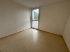 Appartement T4 lumineux avec ascenseur, cave et parking – Centre-ville de Digne-les-Bains