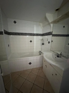 🏡 À VENDRE : Charmante maison de village T4 au cœur de la nature – Le Brusquet