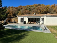 À vendre : Villa d’architecte haut de gamme avec piscine, spa et double garage – Malijai