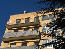 Appartement T4 lumineux avec ascenseur, cave et parking – Centre-ville de Digne-les-Bains