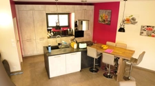 À vendre : Villa d’architecte haut de gamme avec piscine, spa et double garage – Malijai