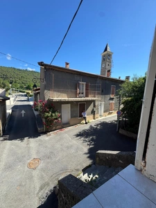 🏡 À VENDRE : Charmante maison de village T4 au cœur de la nature – Le Brusquet