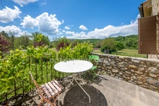 En pleine Nature, un Mas Provençal en pierres dans la Vallée de Thoard !