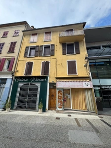 🏗️ DIGNE-LES-BAINS – PÉPITE INVESTISSEUR – T3 TRAVERSANT À RÉNOVER – 2 BALCONS – POTENTIEL 2 LOGEMENTS 