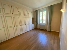Villa Bourgeoise des Années 30 – 190 m², Proche Collège Gassendi – Digne-les-Bains