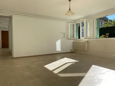 Villa Bourgeoise des Années 30 – 190 m², Proche Collège Gassendi – Digne-les-Bains