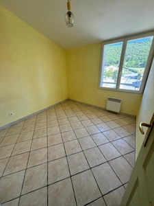 🏡 À VENDRE : Charmante maison de village T4 au cœur de la nature – Le Brusquet