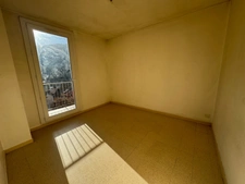 Appartement T4 lumineux avec ascenseur, cave et parking – Centre-ville de Digne-les-Bains
