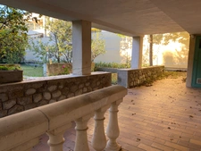 Villa Bourgeoise des Années 30 – 190 m², Proche Collège Gassendi – Digne-les-Bains