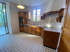 Villa Bourgeoise des Années 30 – 190 m², Proche Collège Gassendi – Digne-les-Bains