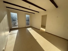 Appartement T4 lumineux avec ascenseur, cave et parking – Centre-ville de Digne-les-Bains