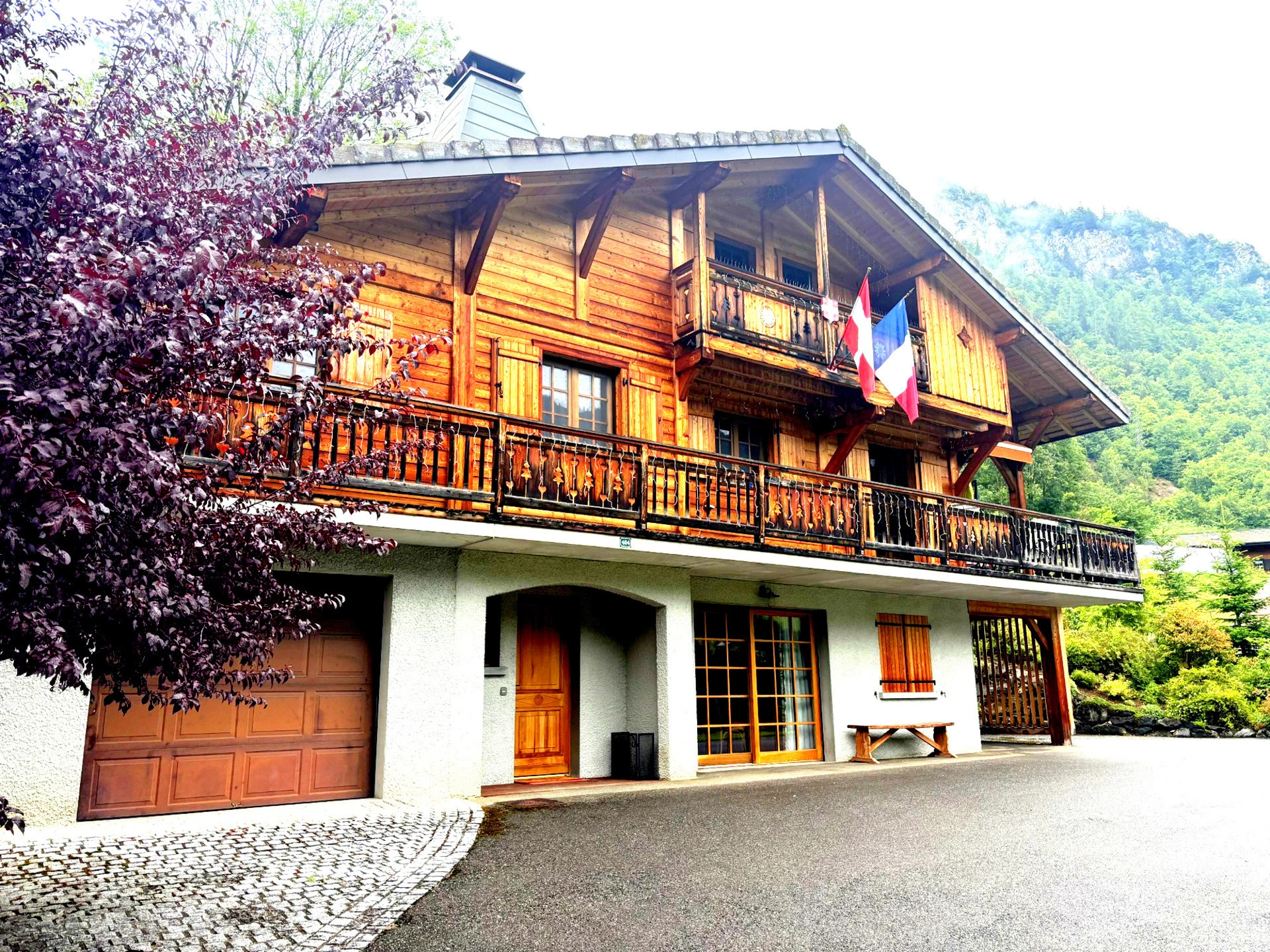 Maison 7 pièces 180 m² · à Abondance · 180 m² · 990 000 €