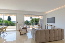 CANNES Basse Californie - APPARTEMENT 3 PIÈCES VUE MER AVEC GARAGE ET CAVE