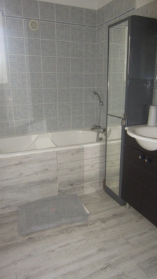 Maison à vendre 4 pièces PERNES LES FONTAINES (84)