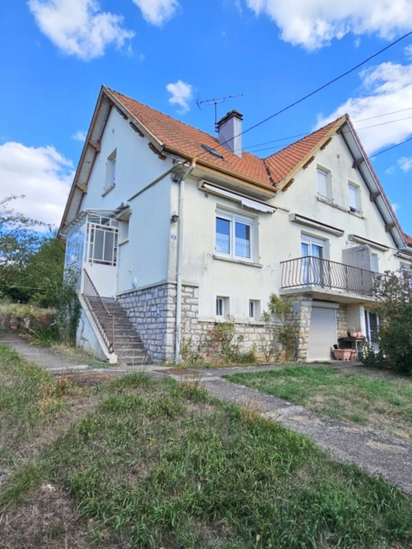 Maison 5 pièces, 3 chambres avec garage – Châtel-sur-Moselle (88)– Proche gare, écoles et voie rapide
