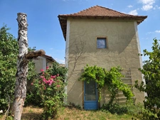 EXCLUSIVITE / Très belle maison avec dépendances et terrain / 63160 Glaine Montaigut