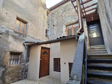 Immeuble à vendre BILLOM (63) / Local commercial et Grand logement