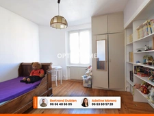 EXCLUSIVITE / Belle maison de ville avec terrasse, jardin, garage et cave / 63160 Billom