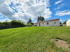 Exclusivité / Très beau plain pied / Cadre de vie agréable / 63160 Billom