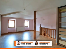 Immeuble à vendre BILLOM (63) / Local commercial et Grand logement